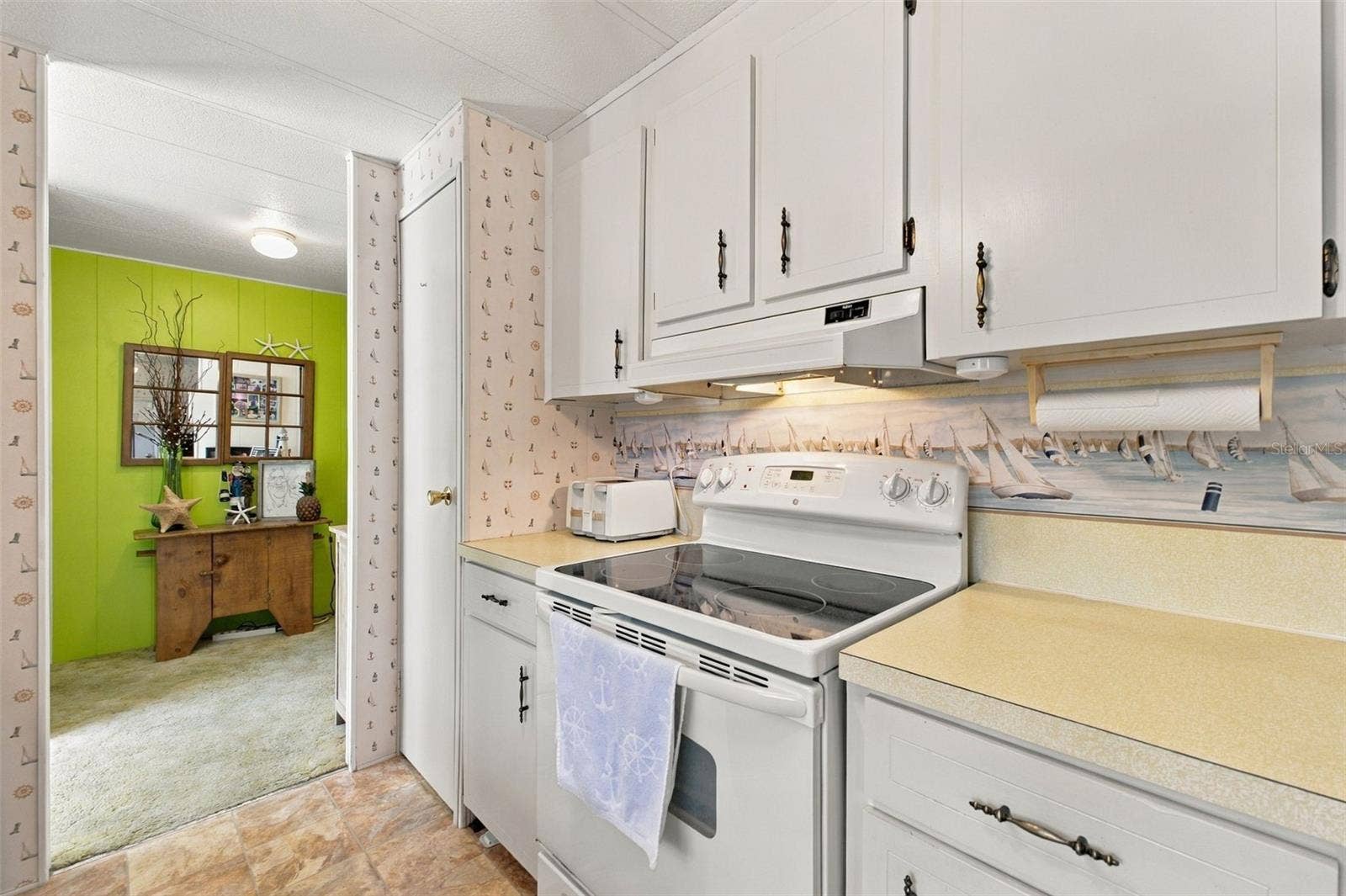 6439 THERESA AVENUE, Weeki Wachee, FL 34607 6439 THERESA AVENUE, Weeki Wachee, FL 34607