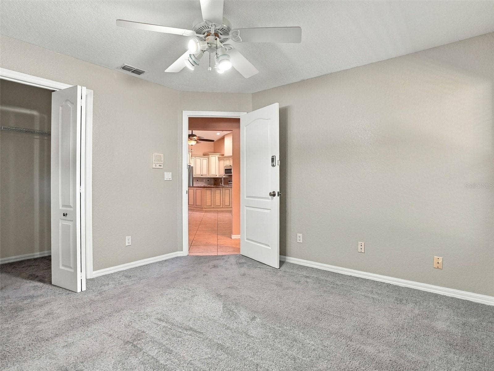 8175 WINDING OAK LANE, Spring Hill, FL 34606 8175 WINDING OAK LANE, Spring Hill, FL 34606