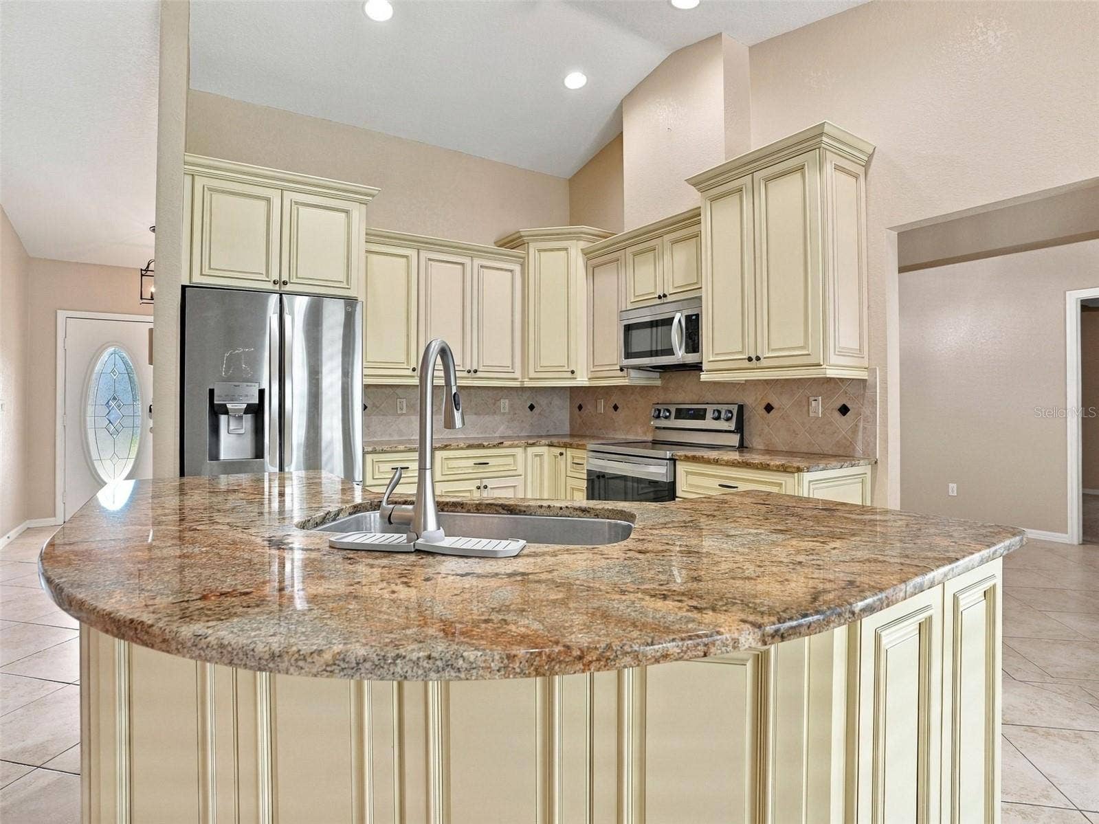 8175 WINDING OAK LANE, Spring Hill, FL 34606 8175 WINDING OAK LANE, Spring Hill, FL 34606