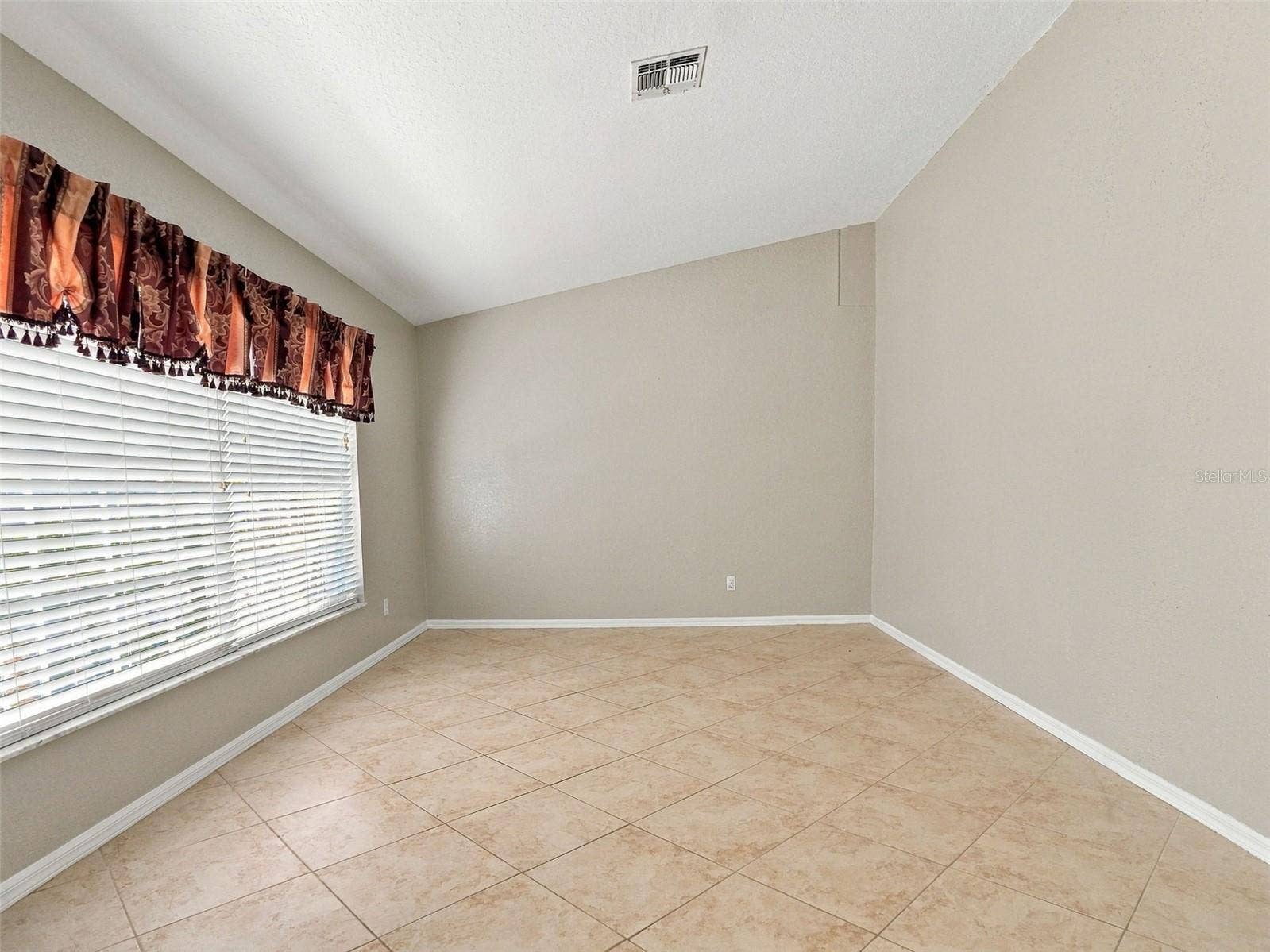 8175 WINDING OAK LANE, Spring Hill, FL 34606 8175 WINDING OAK LANE, Spring Hill, FL 34606