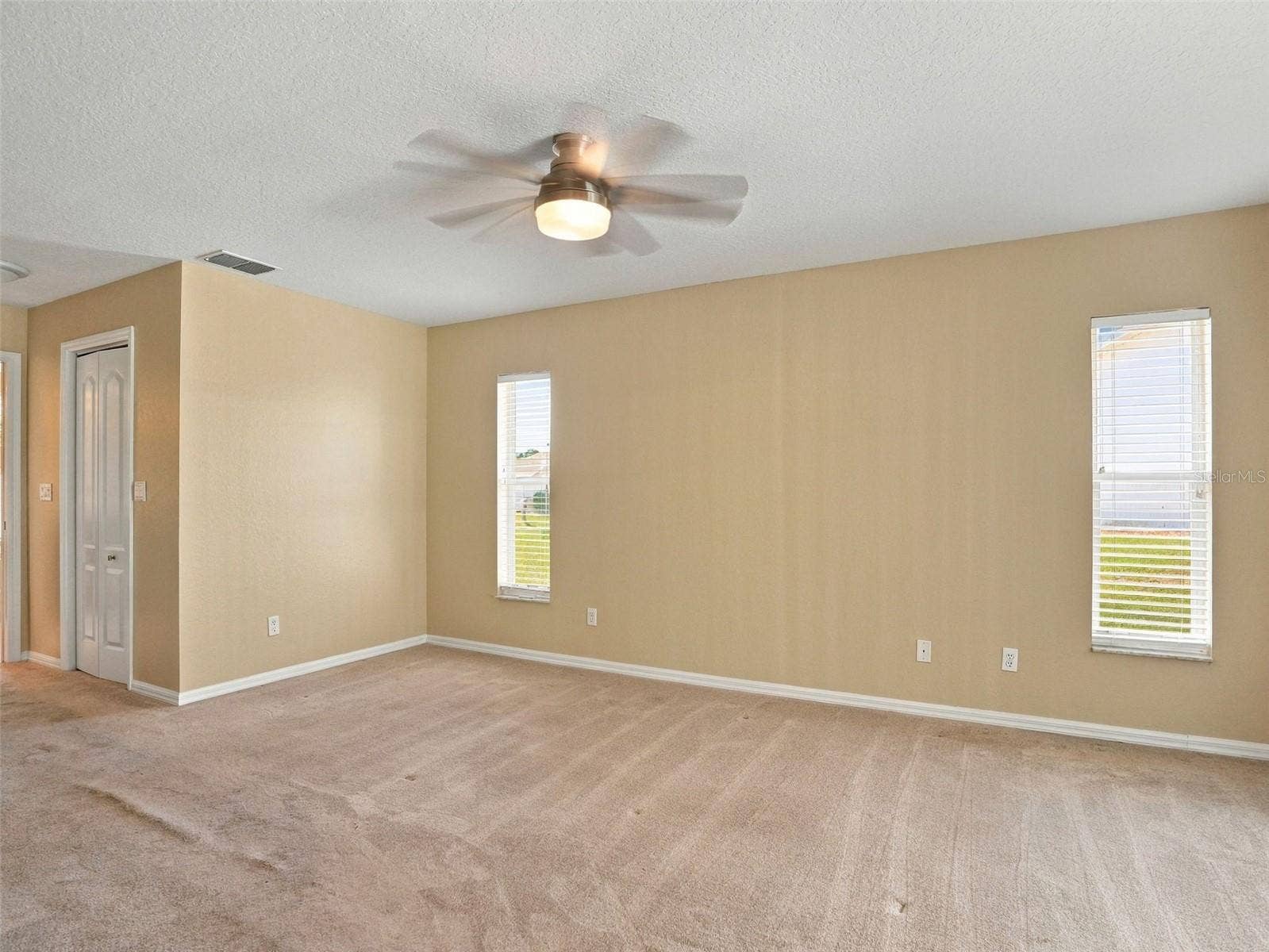 8175 WINDING OAK LANE, Spring Hill, FL 34606 8175 WINDING OAK LANE, Spring Hill, FL 34606