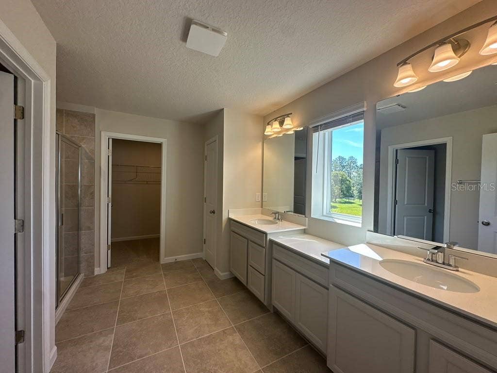 647 HIGHFALLS AVENUE, Debary, FL 32713