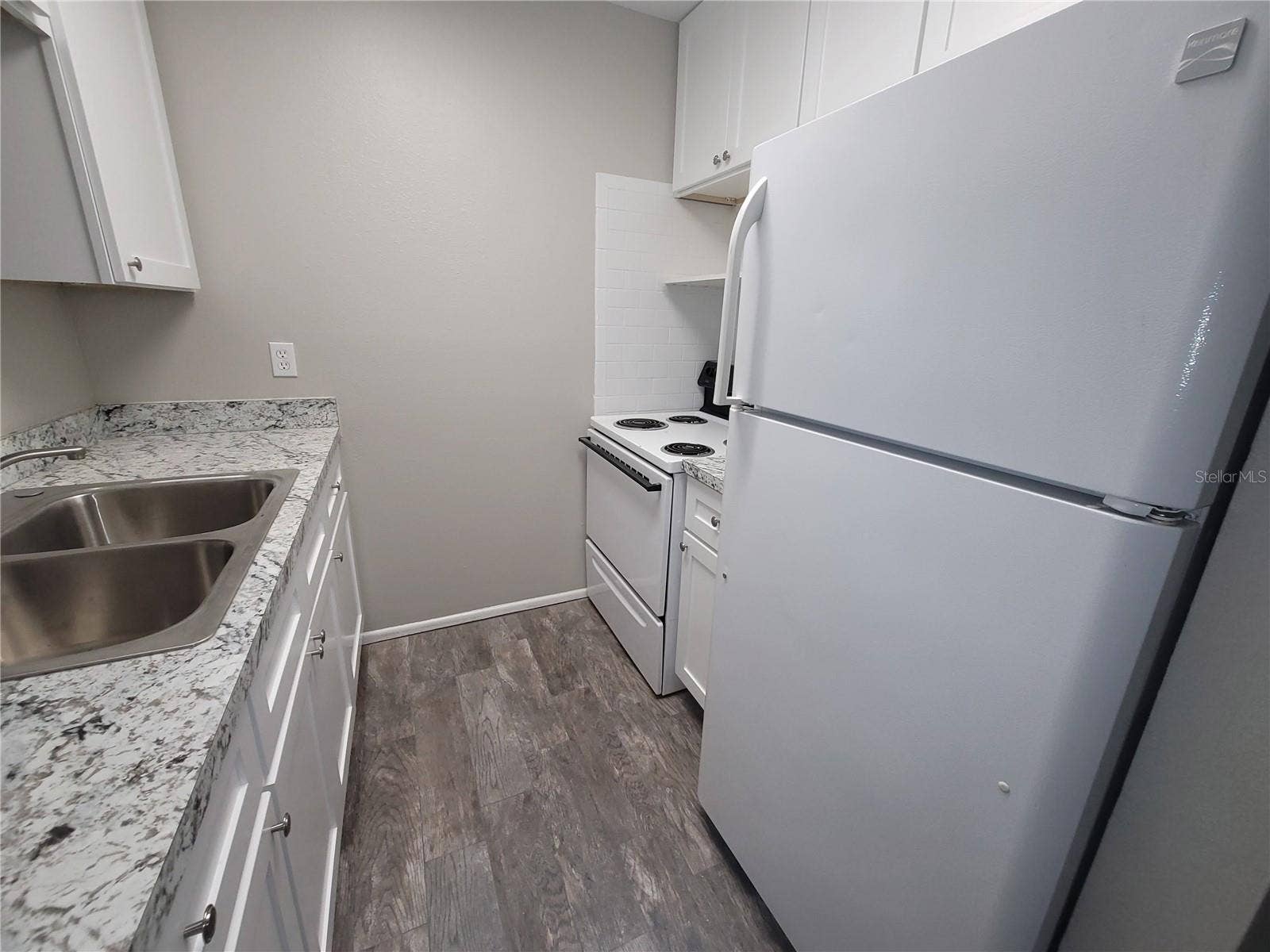 305 JERU BOULEVARD, #B, Tarpon Springs, FL 34689 305 JERU BOULEVARD, #B, Tarpon Springs, FL 34689