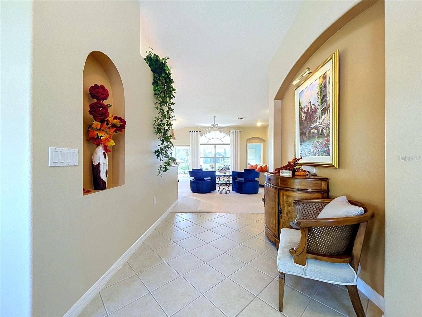 12116 BROADGREEN PLACE, Trinity, FL 34655 Excellent spaces for art work
