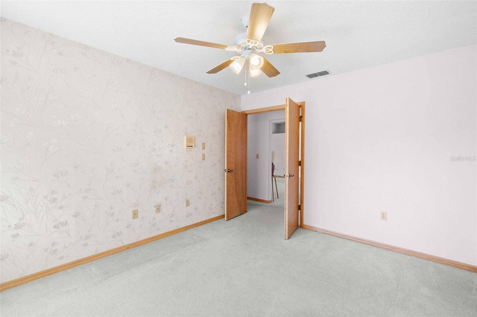 10460 UTAH STREET, Spring Hill, FL 34608 10460 UTAH STREET, Spring Hill, FL 34608