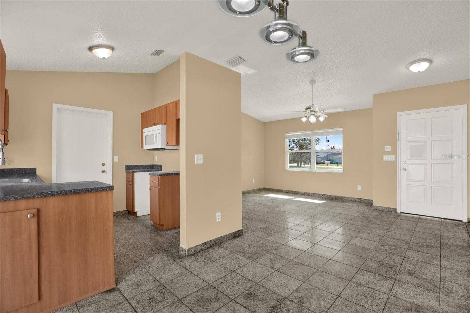 6238 COVEWOOD DRIVE, Spring Hill, FL 34609 6238 COVEWOOD DRIVE, Spring Hill, FL 34609
