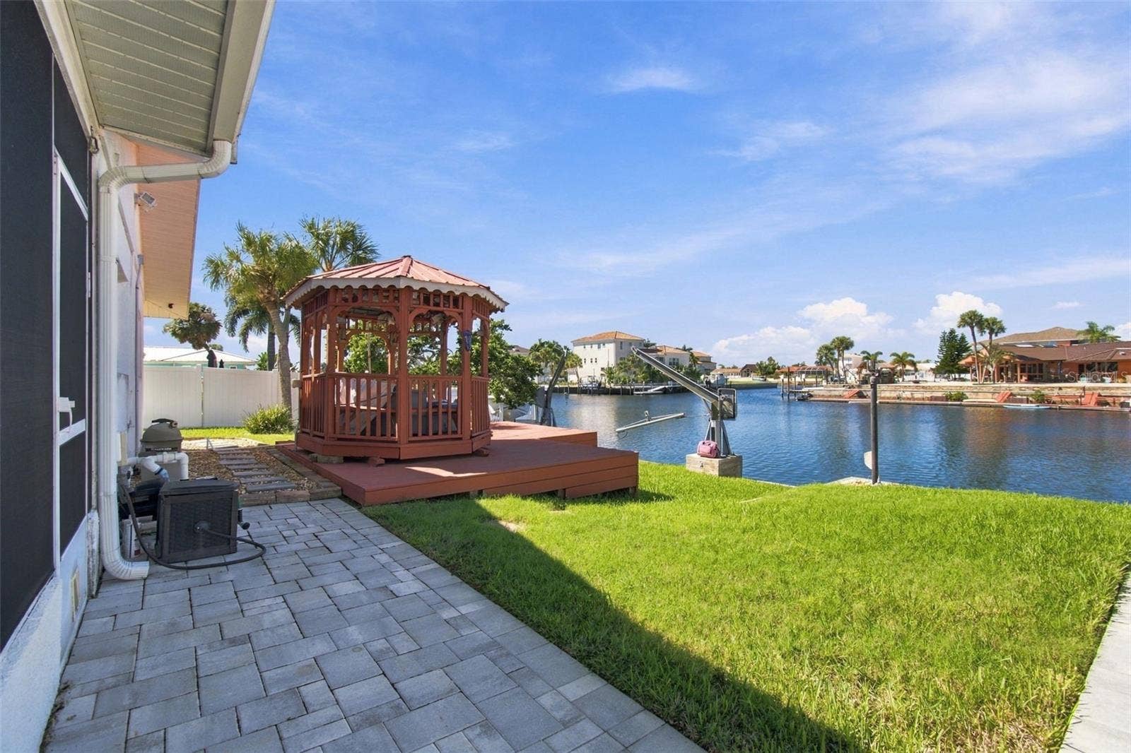 5451 WINDWARD WAY, New Port Richey, FL 34652 5451 WINDWARD WAY, New Port Richey, FL 34652