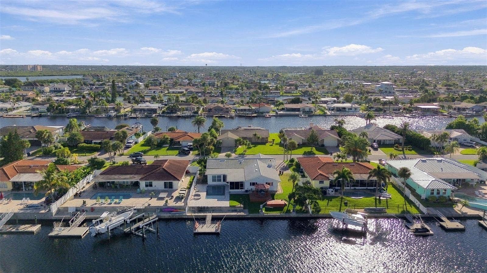 5451 WINDWARD WAY, New Port Richey, FL 34652 5451 WINDWARD WAY, New Port Richey, FL 34652