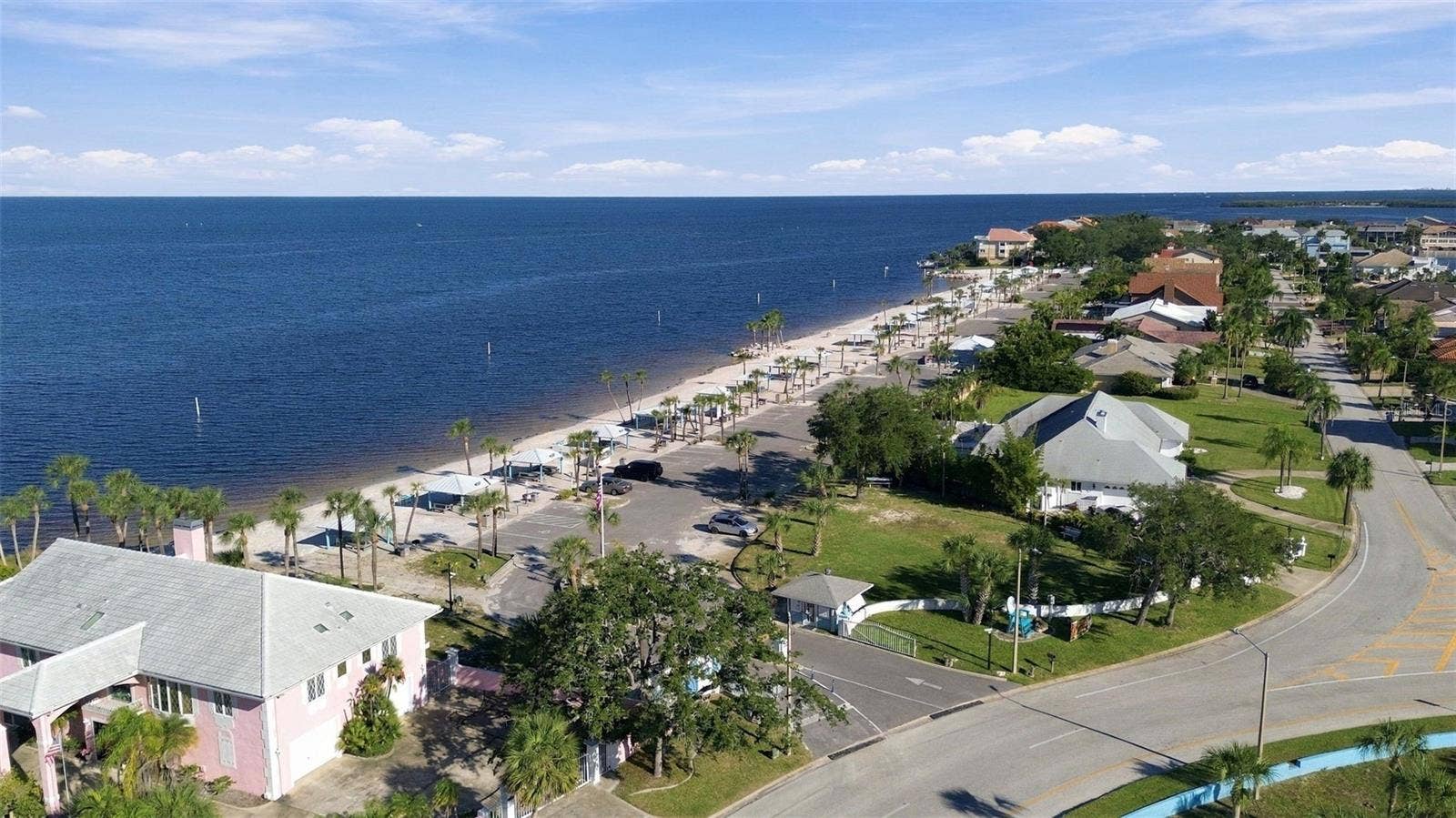 5451 WINDWARD WAY, New Port Richey, FL 34652 Gulf Harbors - private beach