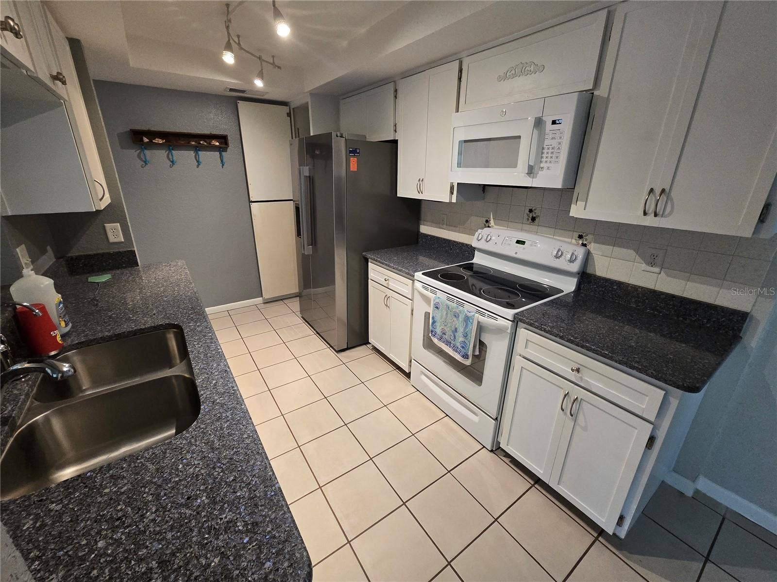 9903 MIDDLECOFF DRIVE, New Port Richey, FL 34655 9903 MIDDLECOFF DRIVE, New Port Richey, FL 34655