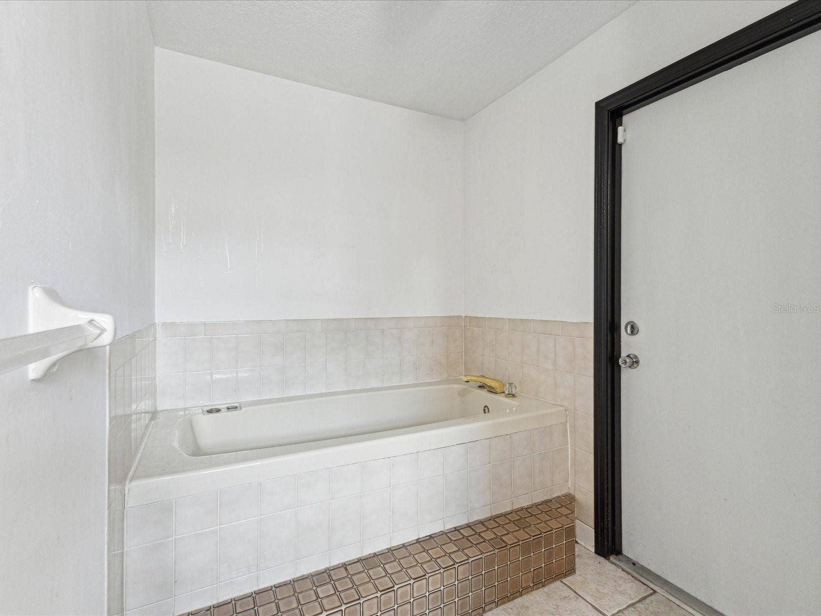 1222 HUNTINGTON AVENUE, Spring Hill, FL 34609 Primary Bathroom