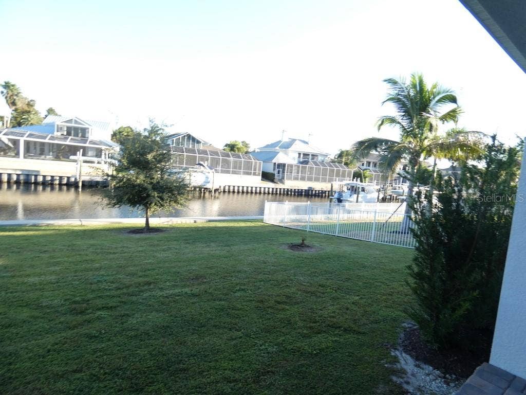 958 SIGNET DRIVE, Apollo Beach, FL 33572 958 SIGNET DRIVE, Apollo Beach, FL 33572
