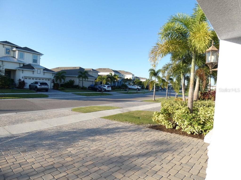 958 SIGNET DRIVE, Apollo Beach, FL 33572 958 SIGNET DRIVE, Apollo Beach, FL 33572