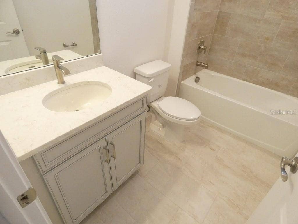 958 SIGNET DRIVE, Apollo Beach, FL 33572 958 SIGNET DRIVE, Apollo Beach, FL 33572