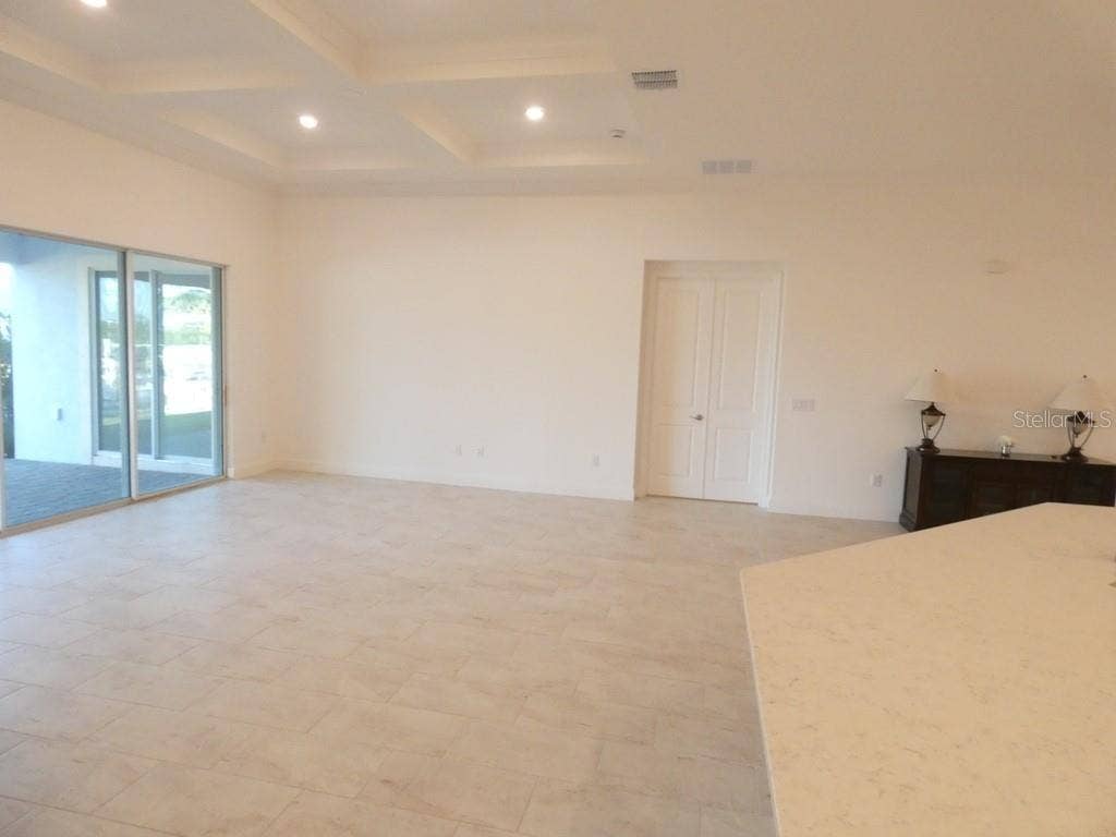 958 SIGNET DRIVE, Apollo Beach, FL 33572 958 SIGNET DRIVE, Apollo Beach, FL 33572