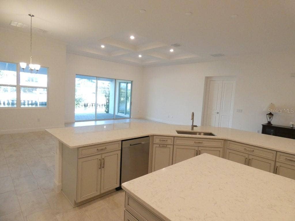 958 SIGNET DRIVE, Apollo Beach, FL 33572 958 SIGNET DRIVE, Apollo Beach, FL 33572