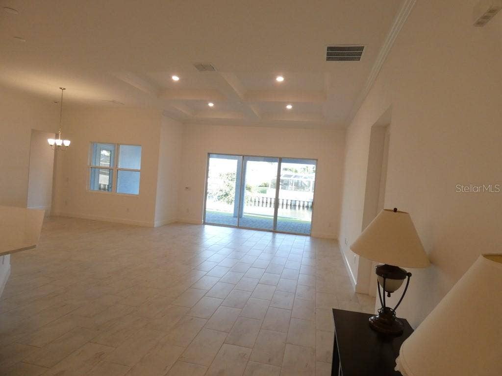 958 SIGNET DRIVE, Apollo Beach, FL 33572 958 SIGNET DRIVE, Apollo Beach, FL 33572