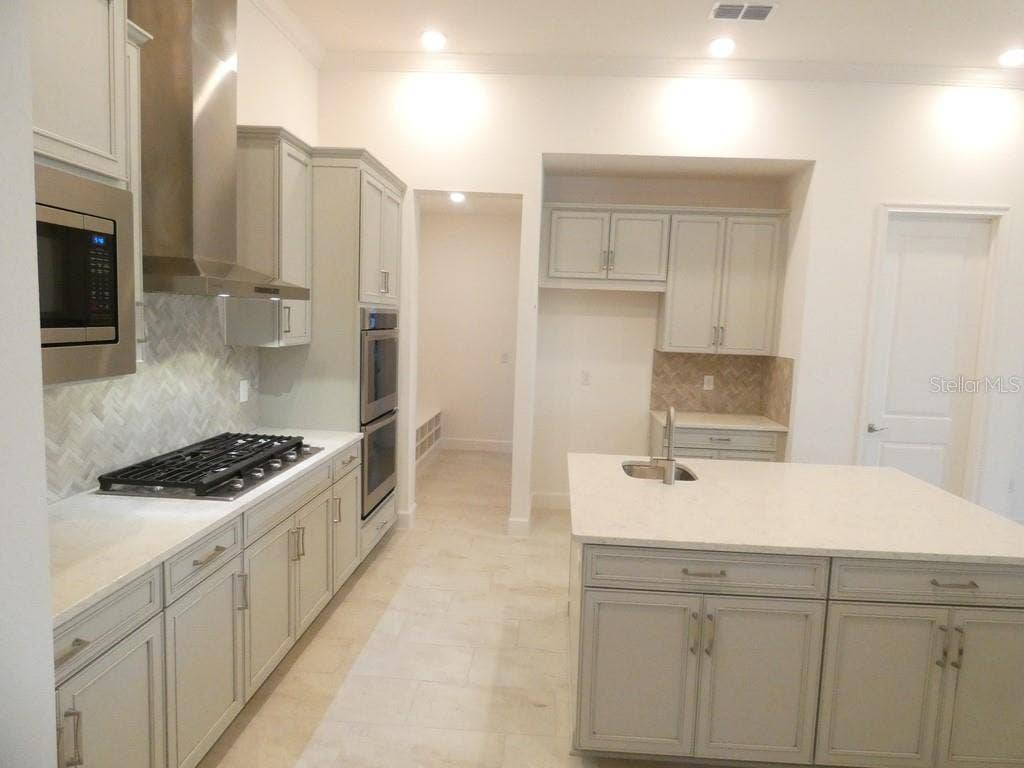 958 SIGNET DRIVE, Apollo Beach, FL 33572 958 SIGNET DRIVE, Apollo Beach, FL 33572