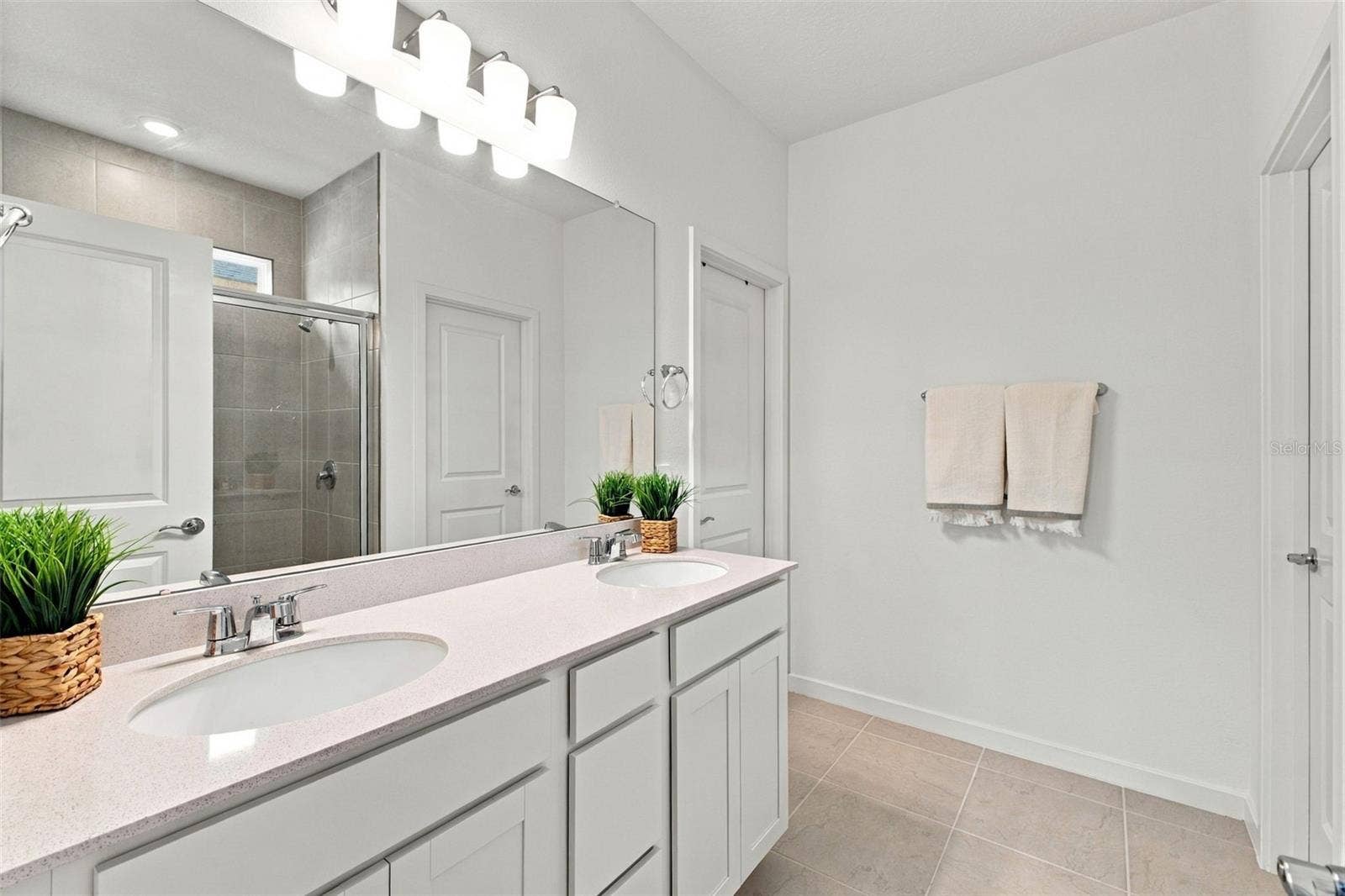 11226 SYCAMORE GLEN LOOP, Thonotosassa, FL 33592 11226 SYCAMORE GLEN LOOP, Thonotosassa, FL 33592