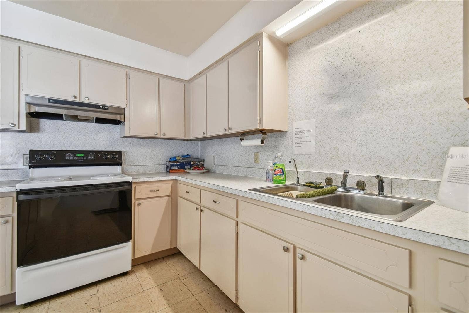 7079 LAFAYETTE N, Pinellas Park, FL 33781 7079 LAFAYETTE N, Pinellas Park, FL 33781