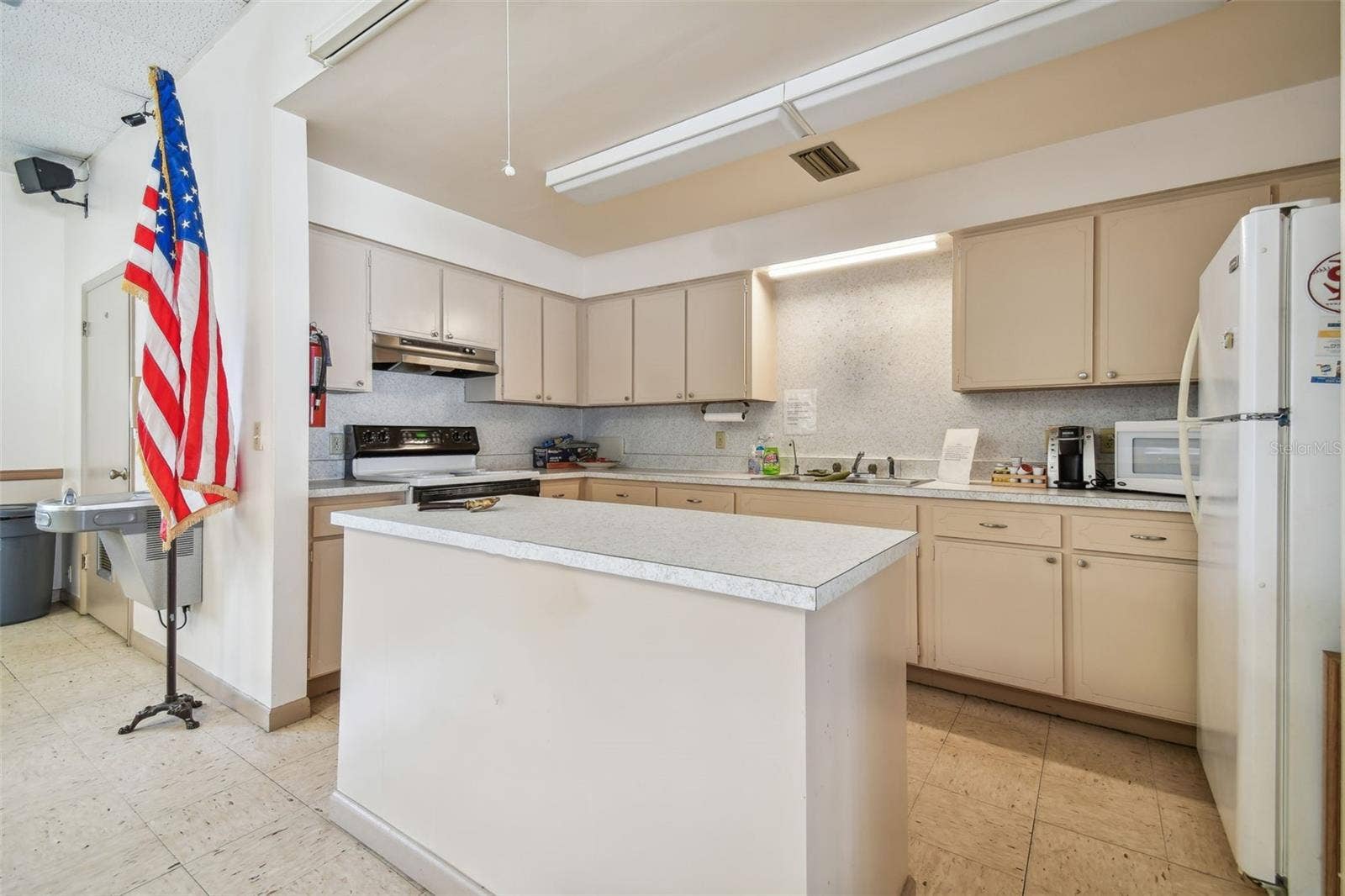 7079 LAFAYETTE N, Pinellas Park, FL 33781 7079 LAFAYETTE N, Pinellas Park, FL 33781