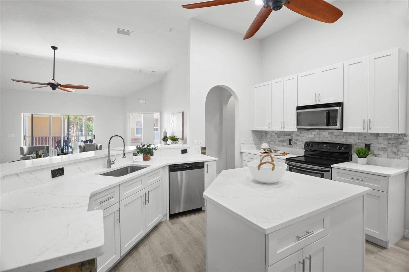 21019 SUNPOINT WAY, #201, Lutz, FL 33558 21019 SUNPOINT WAY, #201, Lutz, FL 33558