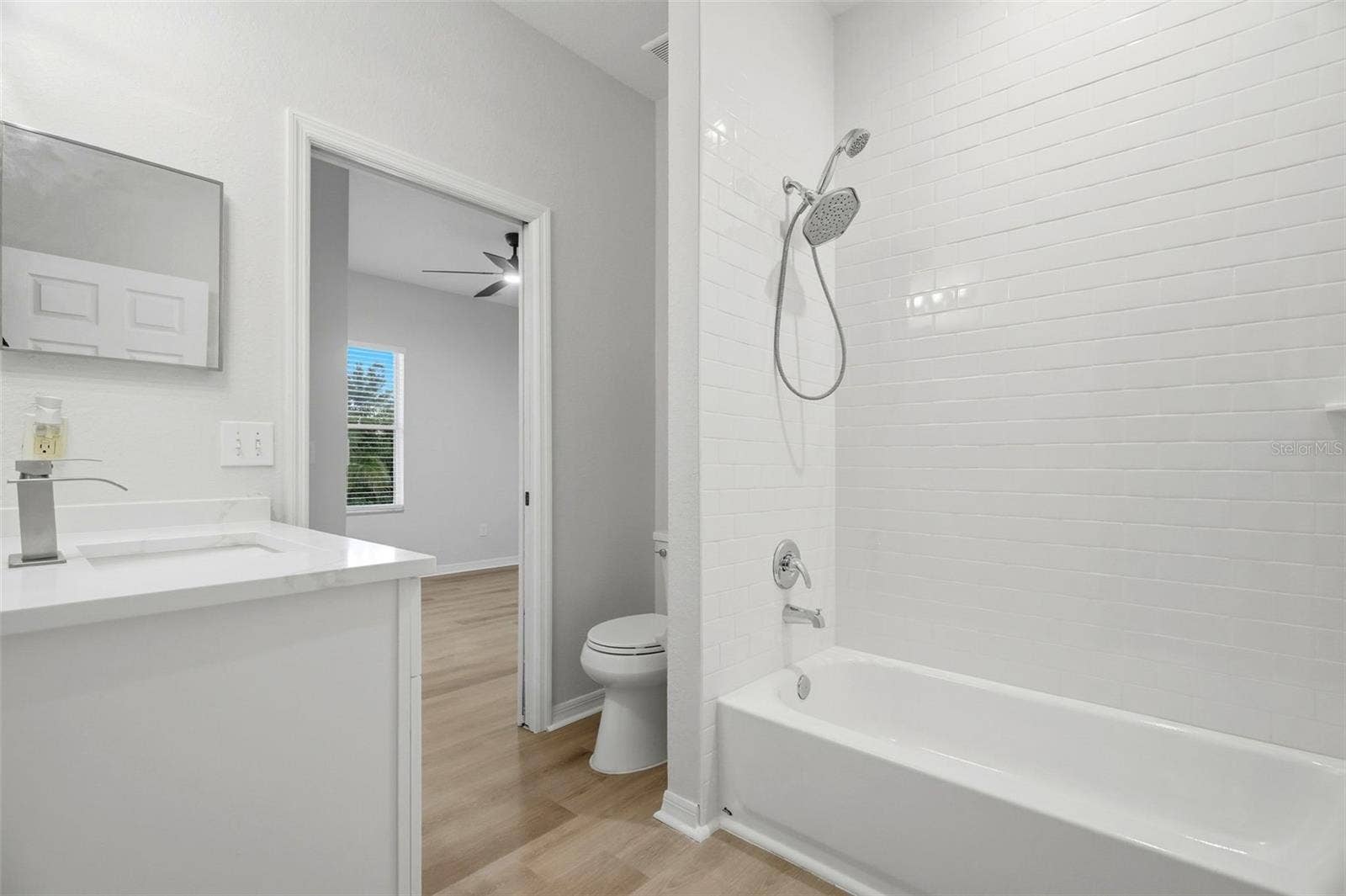 21019 SUNPOINT WAY, #201, Lutz, FL 33558 21019 SUNPOINT WAY, #201, Lutz, FL 33558