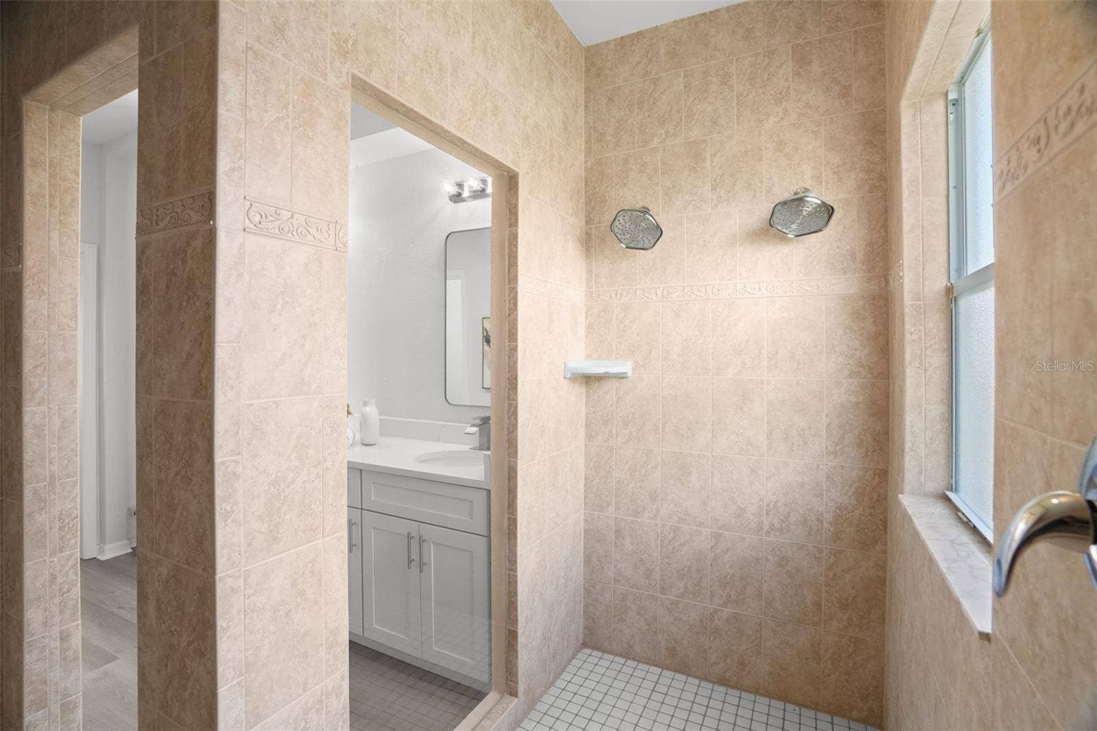 21019 SUNPOINT WAY, #201, Lutz, FL 33558 21019 SUNPOINT WAY, #201, Lutz, FL 33558
