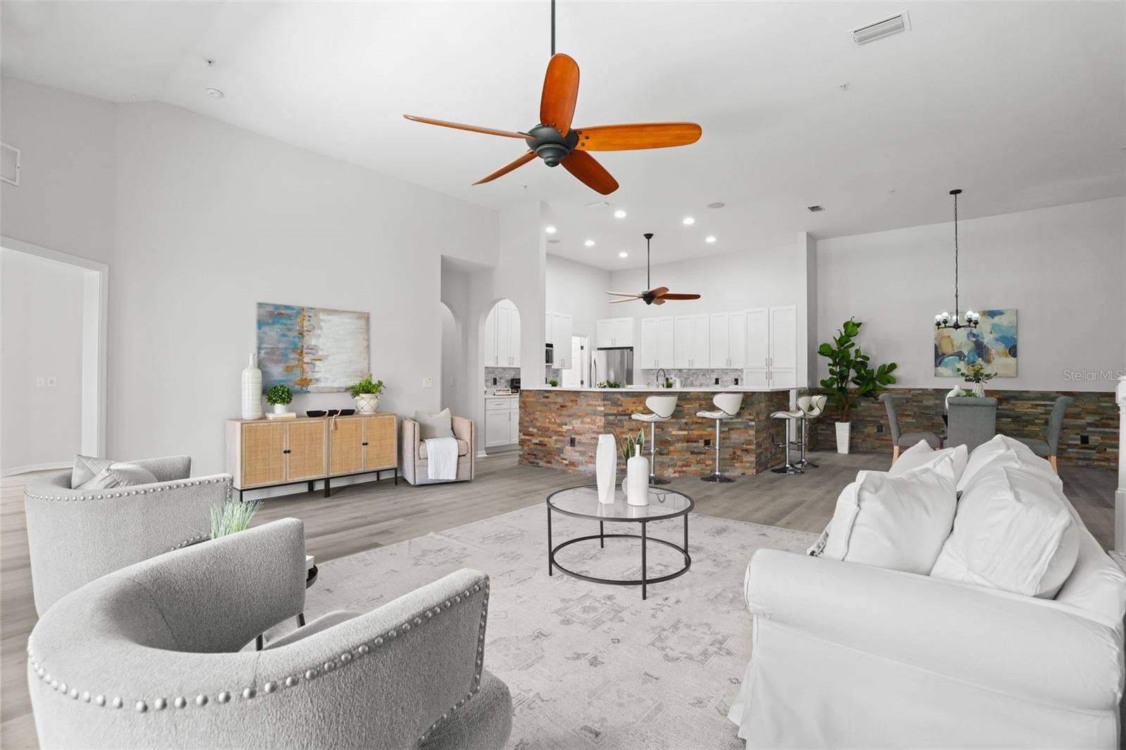 21019 SUNPOINT WAY, #201, Lutz, FL 33558 21019 SUNPOINT WAY, #201, Lutz, FL 33558