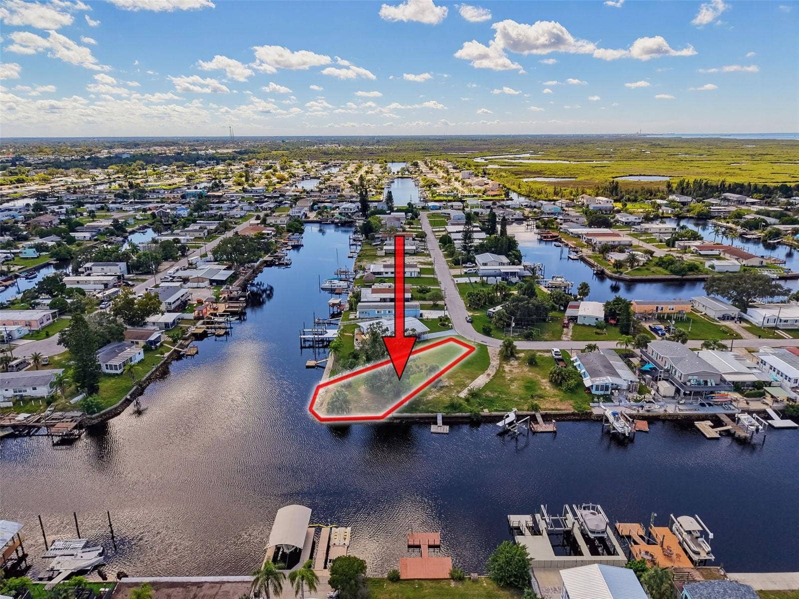 13124 CABIN COURT, Hudson, FL 34667 A BLANK CANVAS FOR YOUR DREAMS!