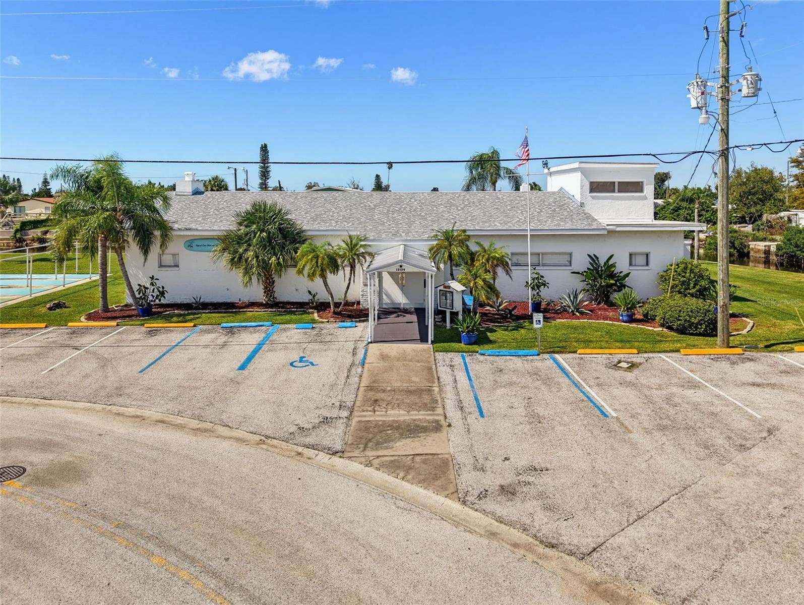 13124 CABIN COURT, Hudson, FL 34667 SIGNAL COVE EVENT CENTER!