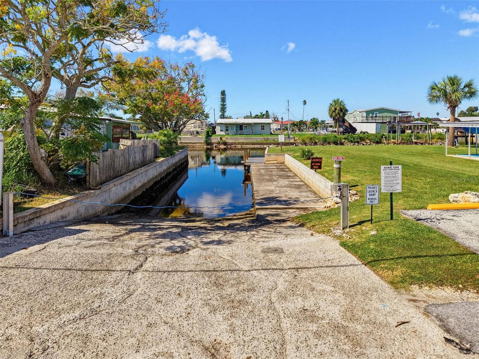 13124 CABIN COURT, Hudson, FL 34667 BOATING MADE CONVENIENT!