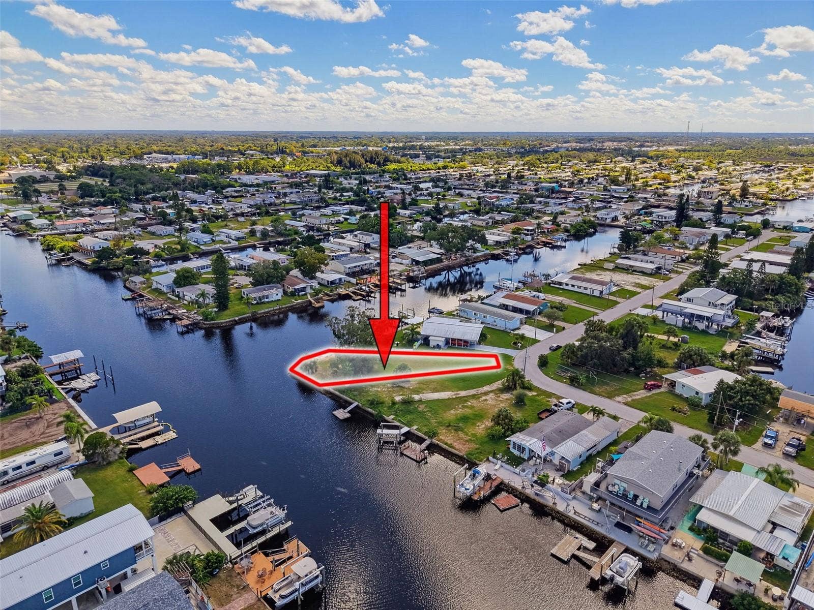 13124 CABIN COURT, Hudson, FL 34667 THE FIRST STEP TOWARD SOMETHING WONDERFUL!