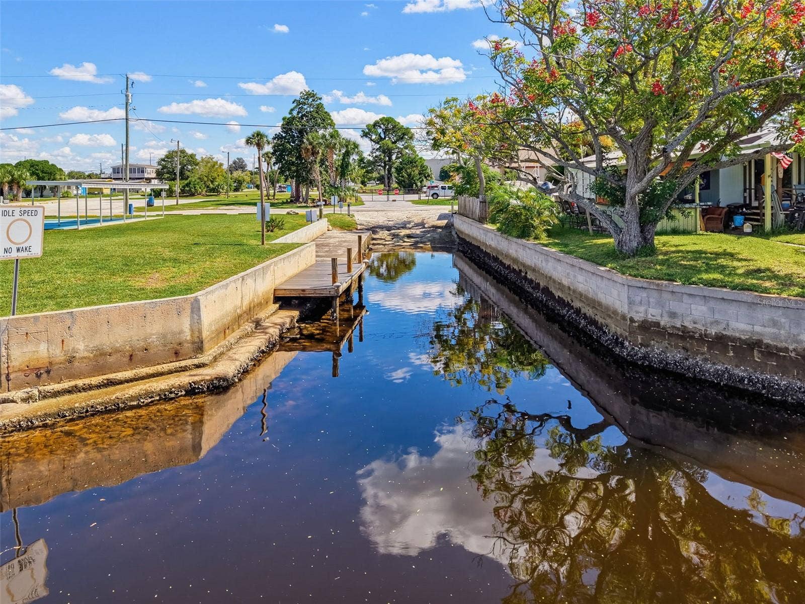 13124 CABIN COURT, Hudson, FL 34667 COMMUNITY BOAT RAMP!