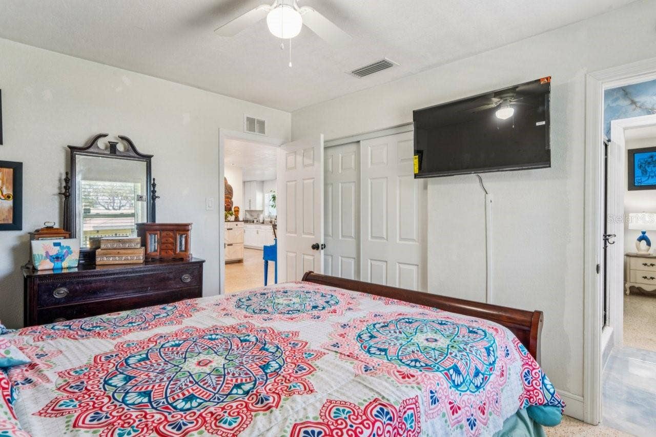 1044 SAVOY COURT, Spring Hill, FL 34606