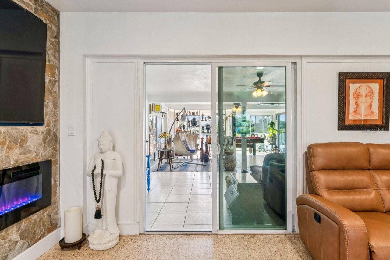 1044 SAVOY COURT, Spring Hill, FL 34606