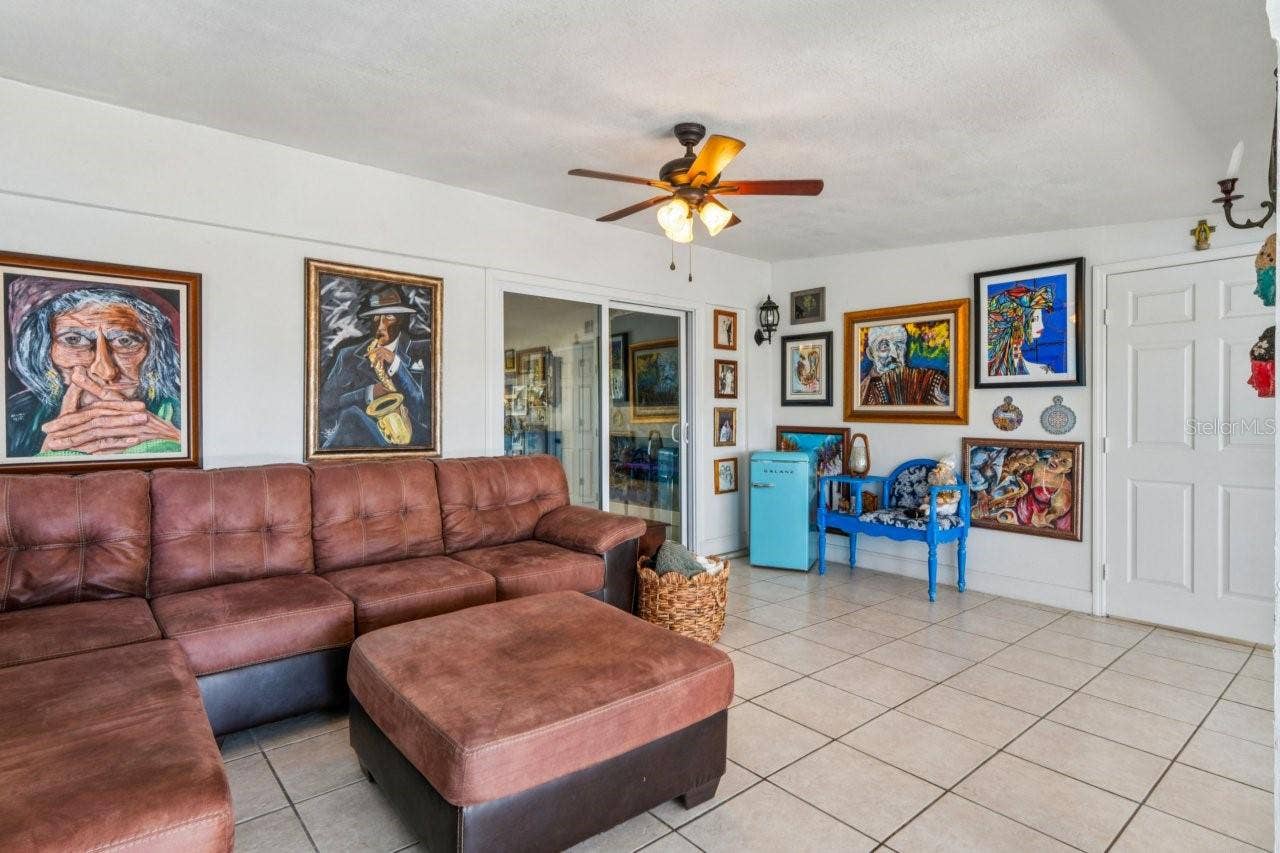 1044 SAVOY COURT, Spring Hill, FL 34606