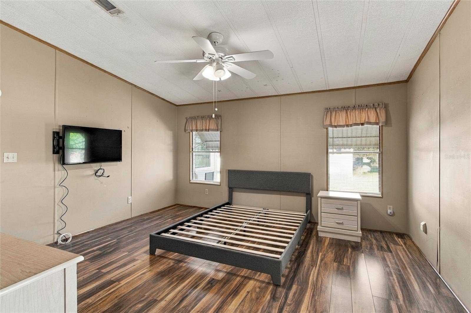 12219 FAIRWAY AVENUE, Brooksville, FL 34613 12219 FAIRWAY AVENUE, Brooksville, FL 34613