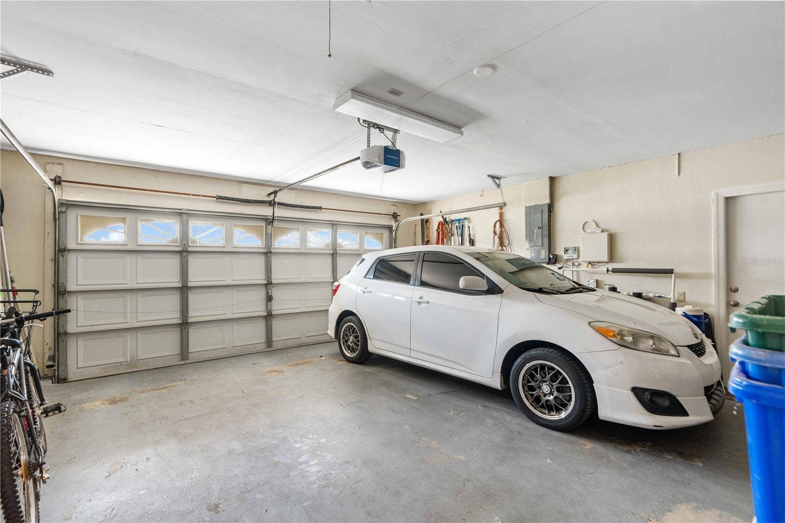 8718 ASHBURY DRIVE, Hudson, FL 34667 8718 ASHBURY DRIVE, Hudson, FL 34667