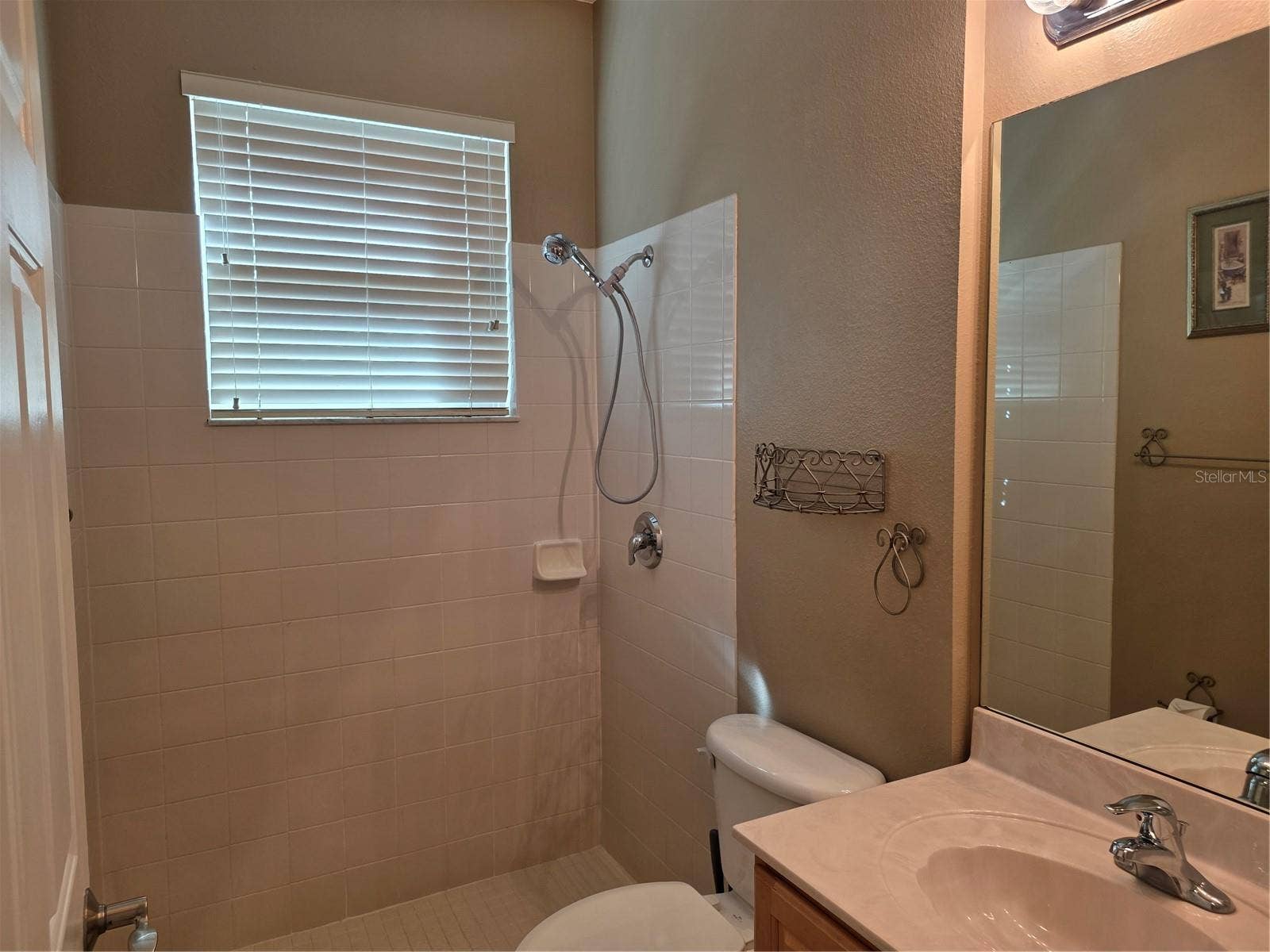 7711 ARELLI DRIVE, New Port Richey, FL 34655 1st floor bathroom