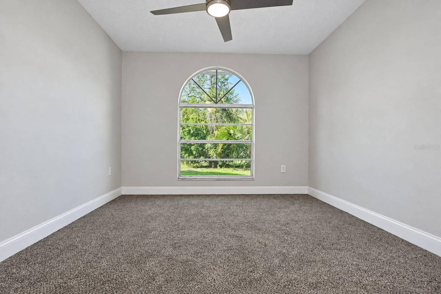 8402 ROYAL HART DRIVE, New Port Richey, FL 34653 8402 ROYAL HART DRIVE, New Port Richey, FL 34653