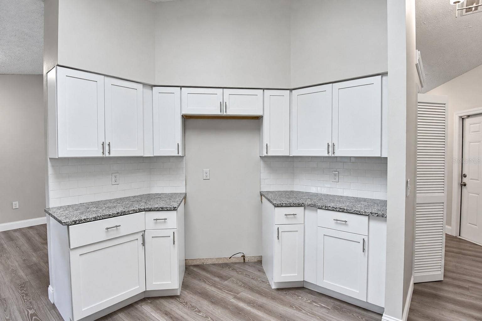 8402 ROYAL HART DRIVE, New Port Richey, FL 34653 8402 ROYAL HART DRIVE, New Port Richey, FL 34653