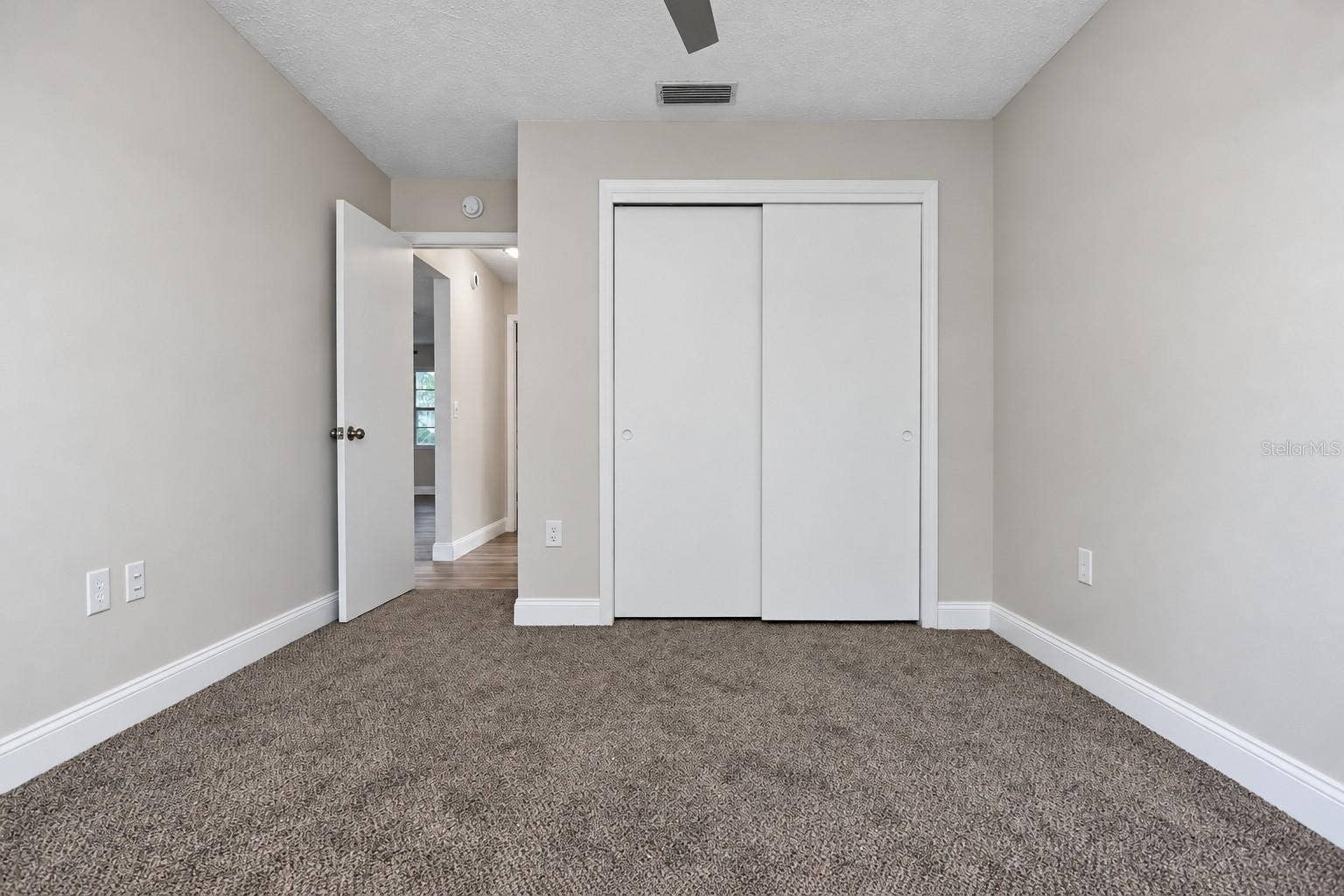 8402 ROYAL HART DRIVE, New Port Richey, FL 34653 8402 ROYAL HART DRIVE, New Port Richey, FL 34653
