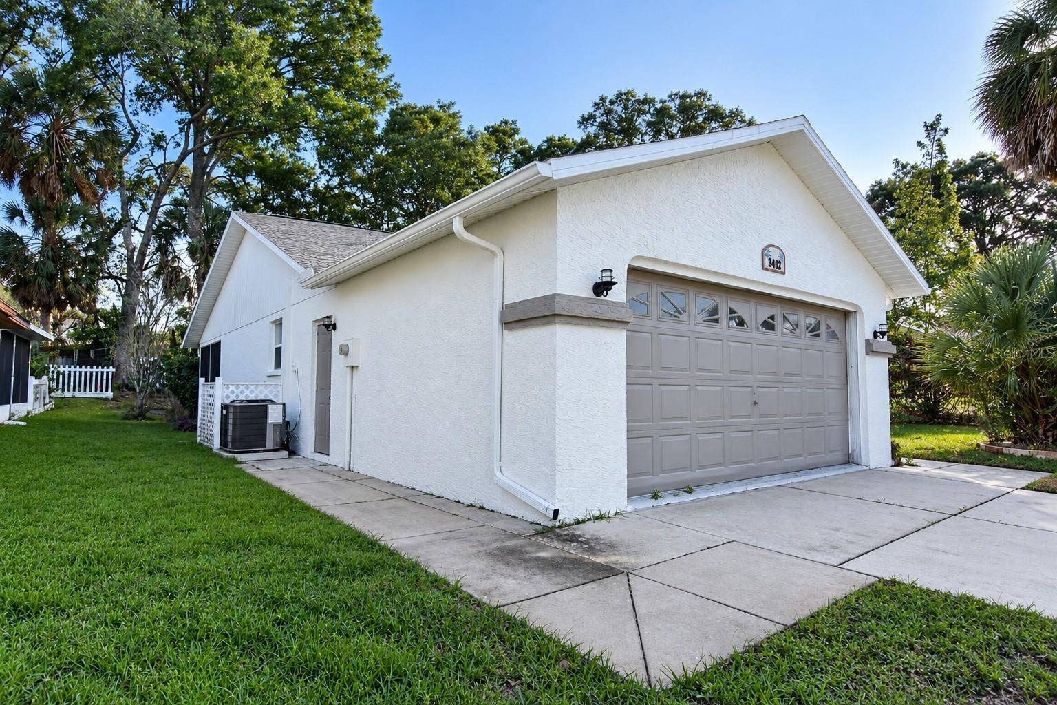 8402 ROYAL HART DRIVE, New Port Richey, FL 34653 8402 ROYAL HART DRIVE, New Port Richey, FL 34653