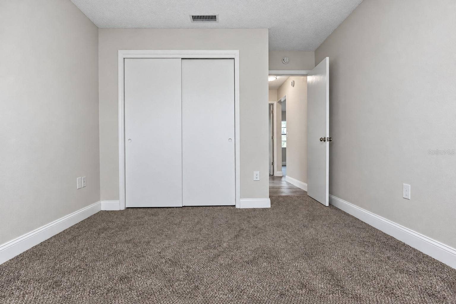 8402 ROYAL HART DRIVE, New Port Richey, FL 34653 8402 ROYAL HART DRIVE, New Port Richey, FL 34653