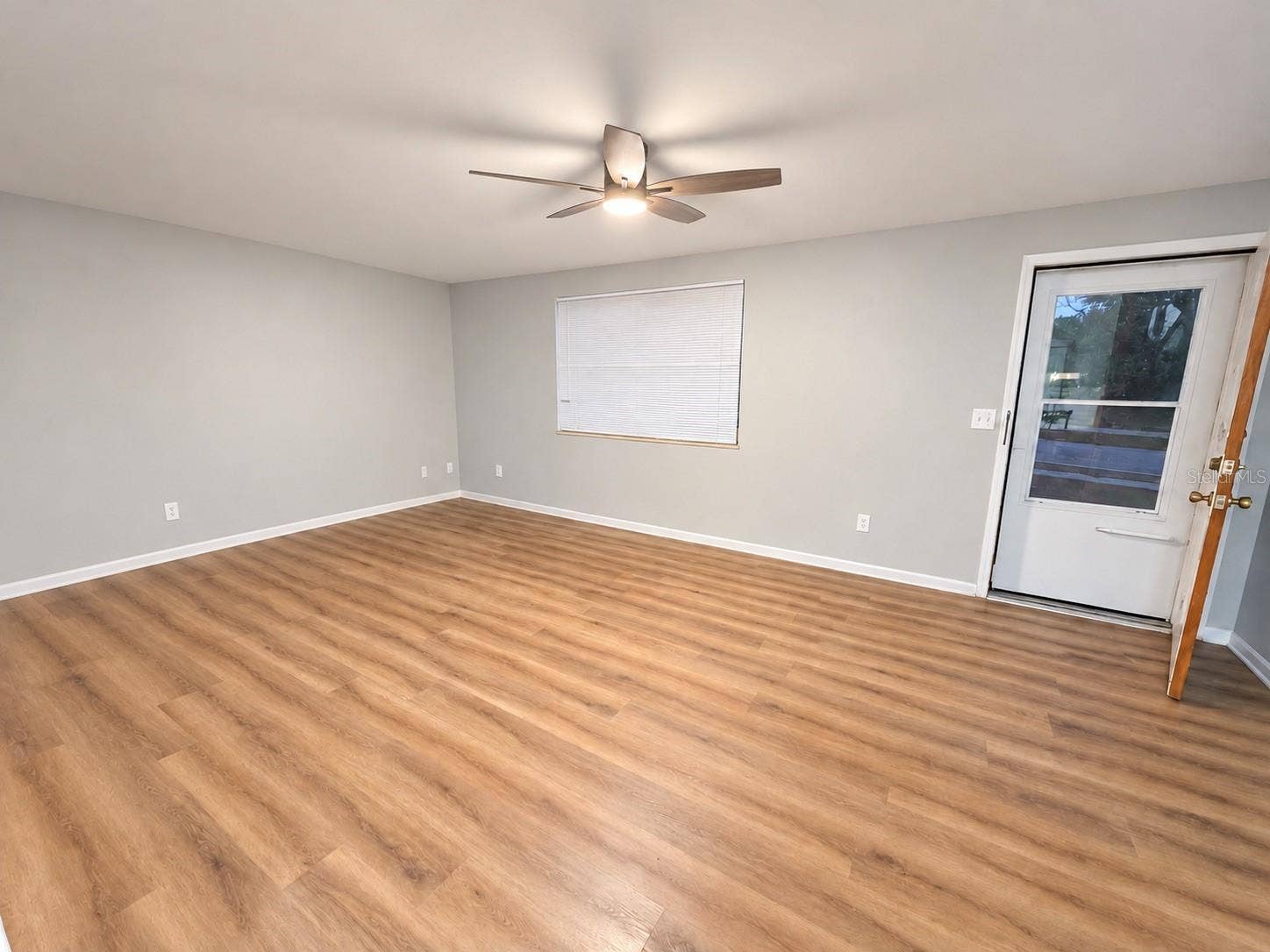 4581 DELTONA BOULEVARD, Spring Hill, FL 34606 Living Room