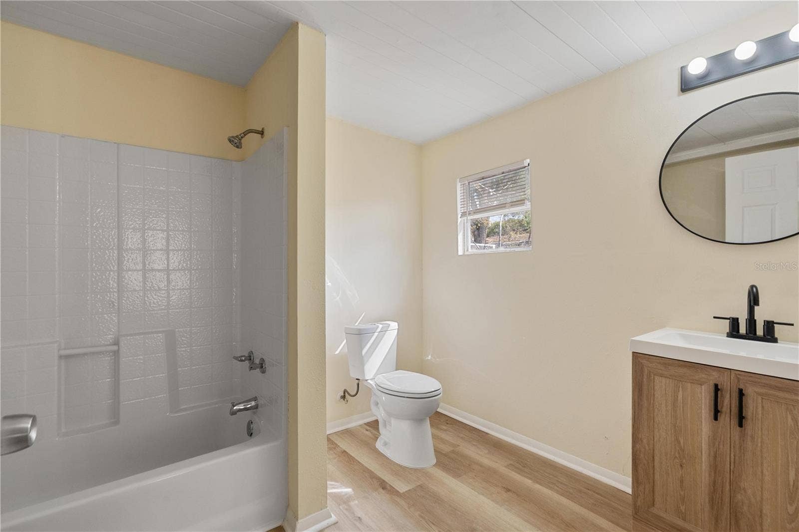 9020 HUNT CLUB LANE, Port Richey, FL 34668