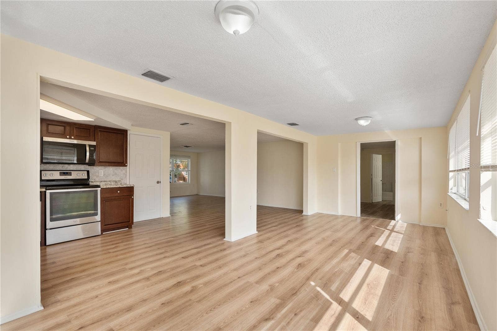 9020 HUNT CLUB LANE, Port Richey, FL 34668