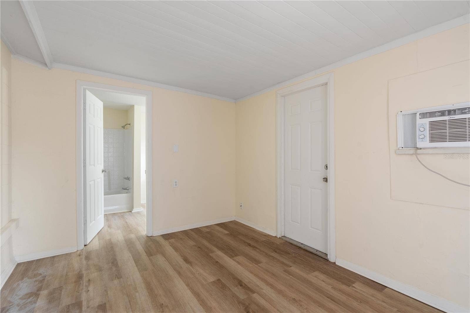 9020 HUNT CLUB LANE, Port Richey, FL 34668
