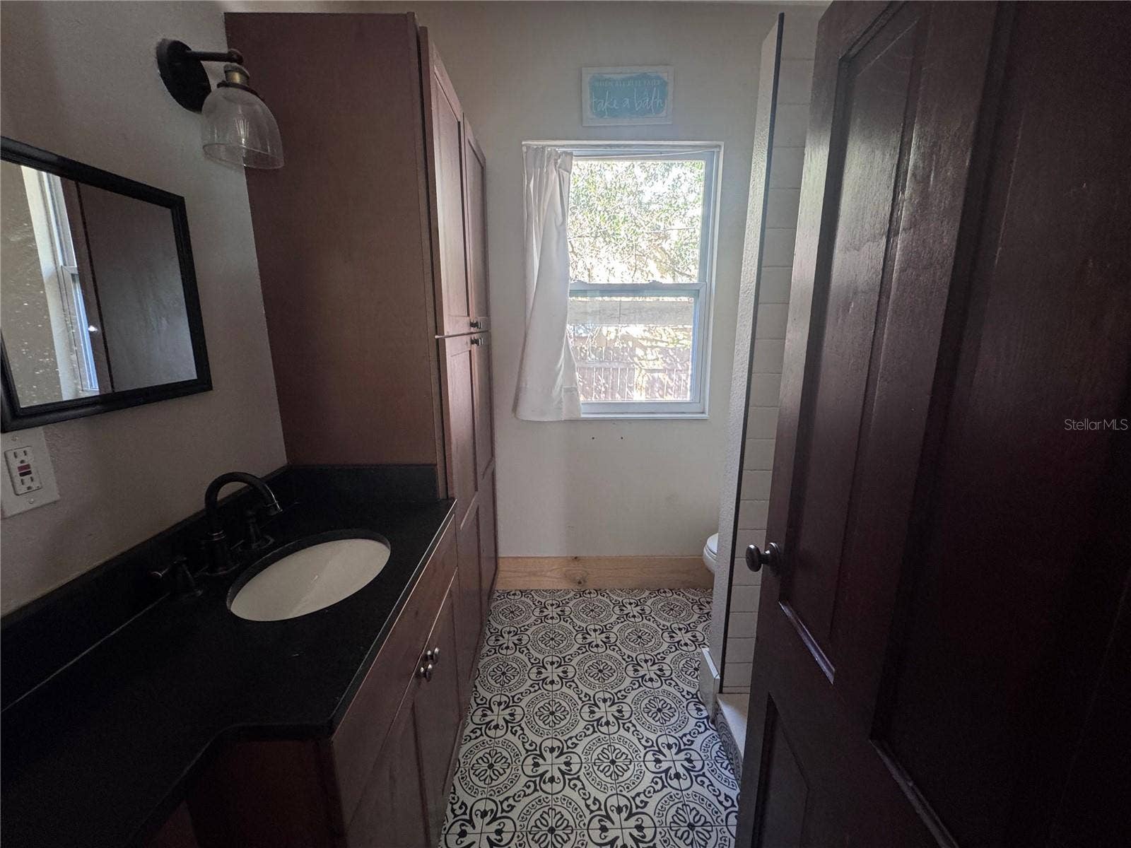39 WEST PARK STREET, Tarpon Springs, FL 34689 39 WEST PARK STREET, Tarpon Springs, FL 34689